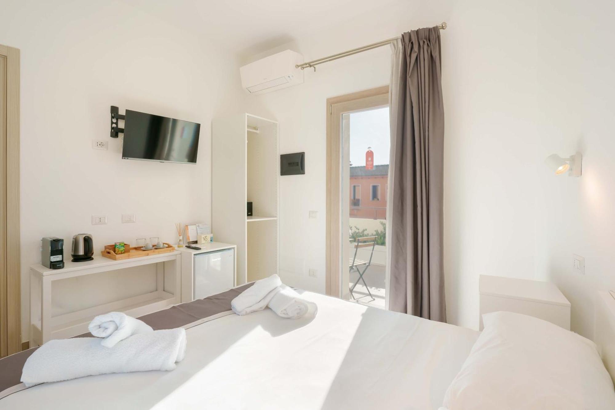 Guest House Deidda - Ts Rooms B&B San Sperate Exterior foto